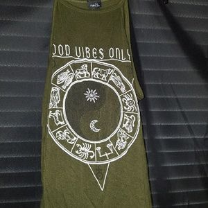 vibes only graphic tee